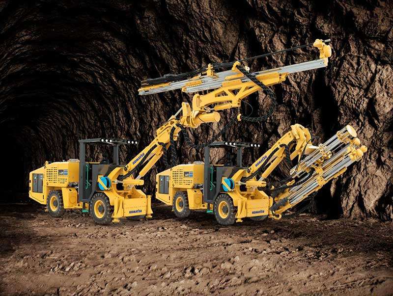 Innovative new jumbo and bolter utilize common