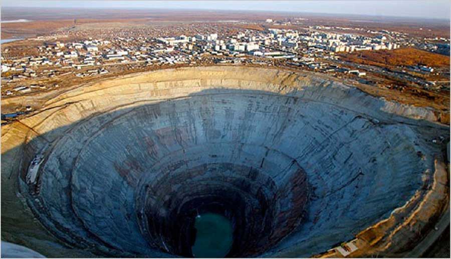 De Beers diamond mines win this year’s