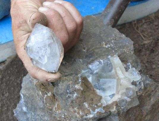 Diamond Prices Fell 9.7% as Lockdowns Cripple Mining and Trade