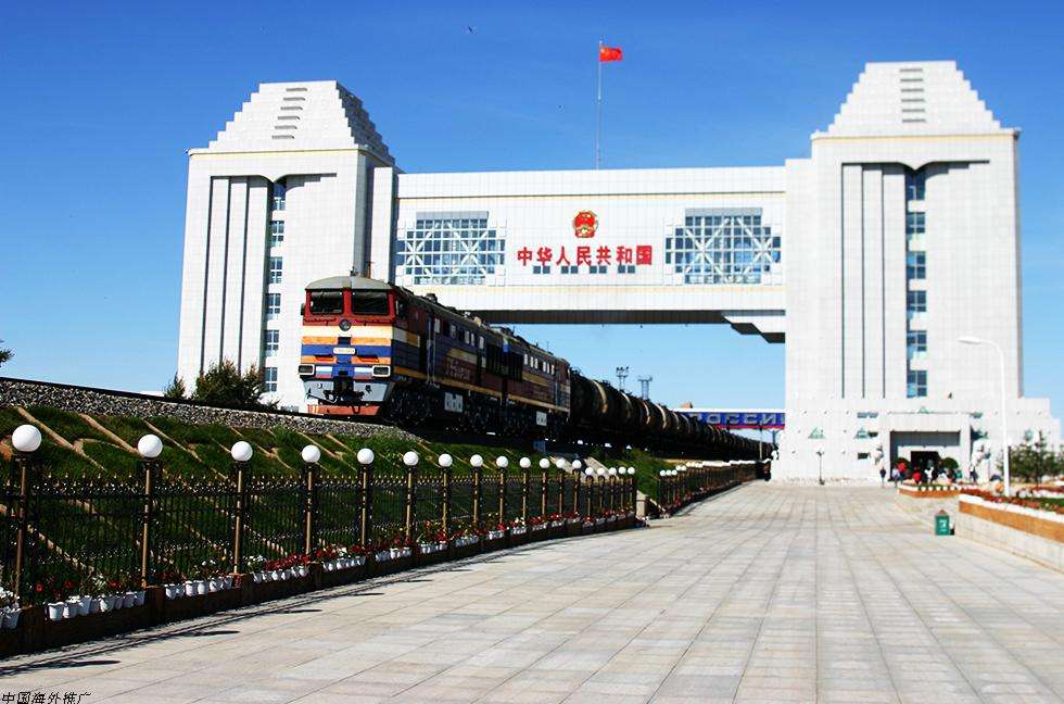 Why Is There No Tension on the Russia-China Border?