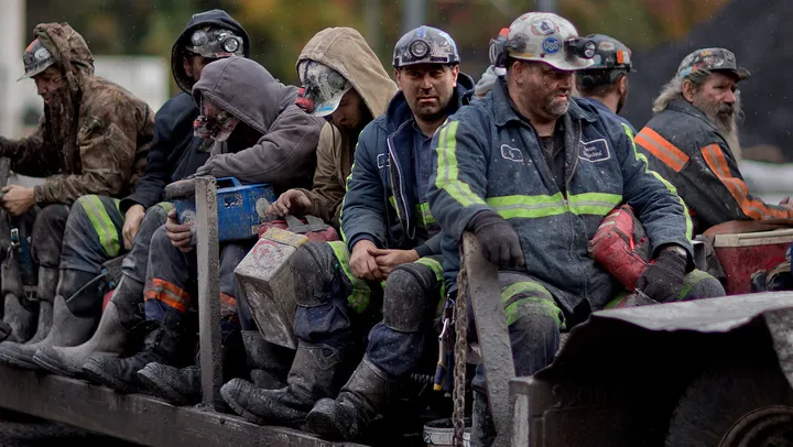 Exploring the Average Salaries of Underground