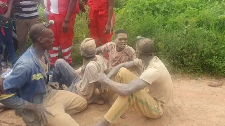 Dramatic rescue operation frees 15 trapped miners in