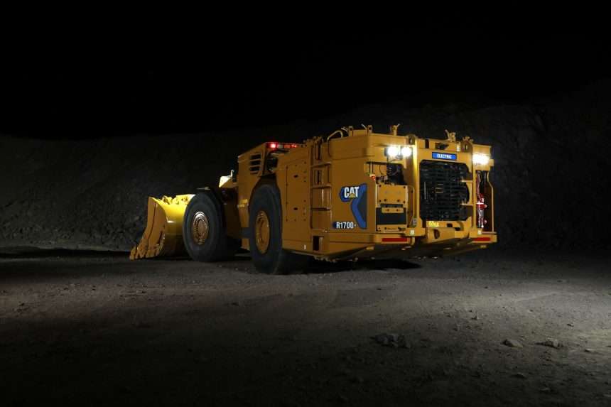Caterpillar’s R1700 XE: The Loader That Solves
