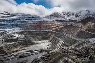 Copper Price Forecast 2026: Tariffs, Inventories and Chile Risk