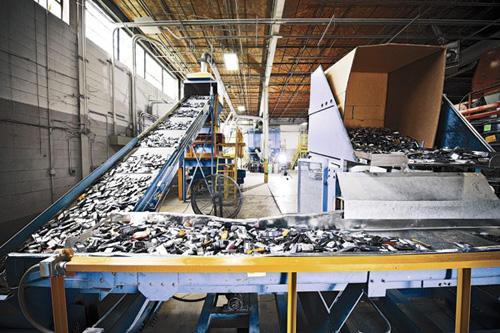 Better Phone Recycling Could Recover $2.2 Billion in Critical Minerals by 2040, Report Finds